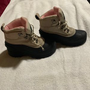 Women’s winter boots